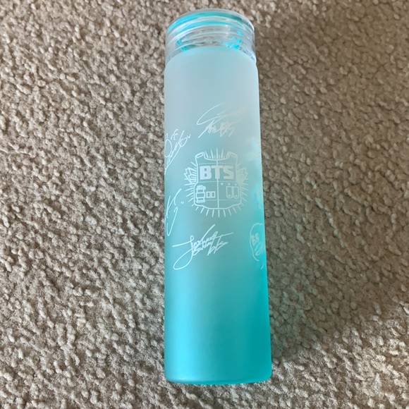 BTS Posters & Glass Water Bottle - Picture 8 of 10
